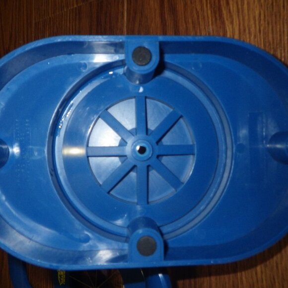 FUN Corona Extra Lemon Lime Cutter Slicer - Picture 3 of 4